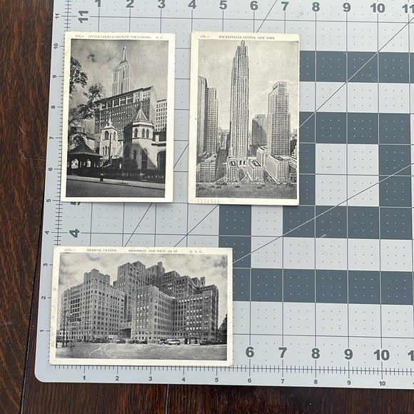 Small lot (3) black/white postcards of New York architecture ,ca 1940's - Picture 4 of 9